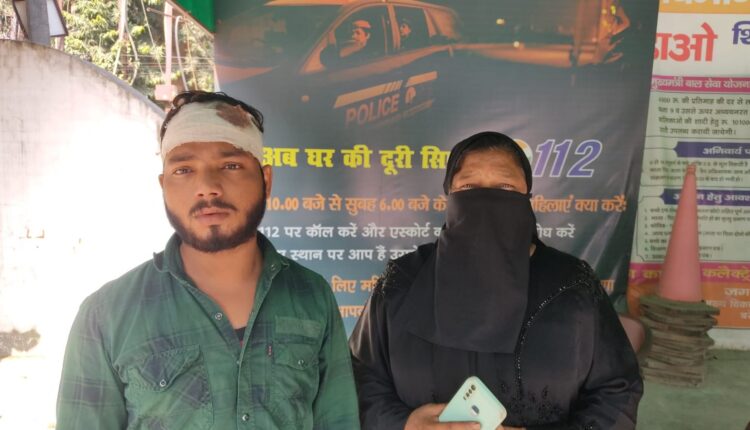 दुकानदार ने की पड़ोसी दुकानदार की पिटाई