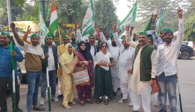 भारतीय किसान यूनियन भानु ने गन्ना का भुगतान , टोल प्लाजा पर किसानों की गाड़ी फ्री करने की मांग की