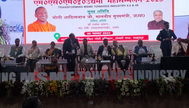 सीएम योगी के नेतृत्‍व में सुधरी कानून व्‍यवस्‍था, उद्योगों को मिला नया जीवनदान: नीरज सिंघल