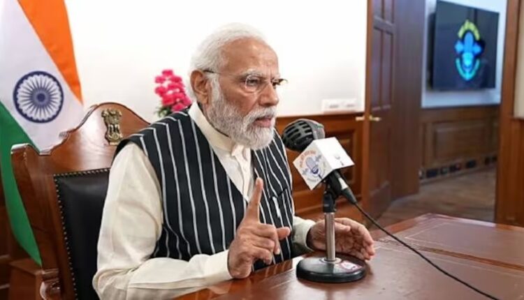 मन की बात का 107वां एपिसोड: पीएम मोदी ने मुंबई हमले में जान गंवाने वालों को दी श्रद्धांजलि