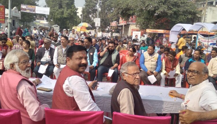 जन-जन तक योजनाएं पहुंचाना यात्रा का मुख्य उद्देश्य : अधीर सक्सेना