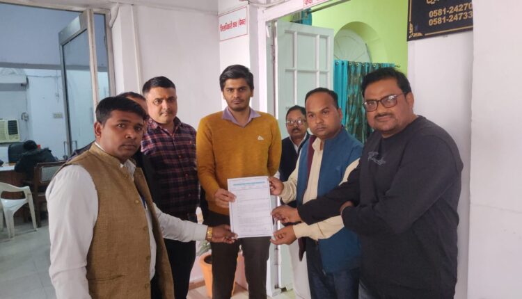 शिक्षामित्रों के भविष्य को सुरक्षित , संरक्षित करने के लिए मुख्यमंत्री को भेजा ज्ञापन