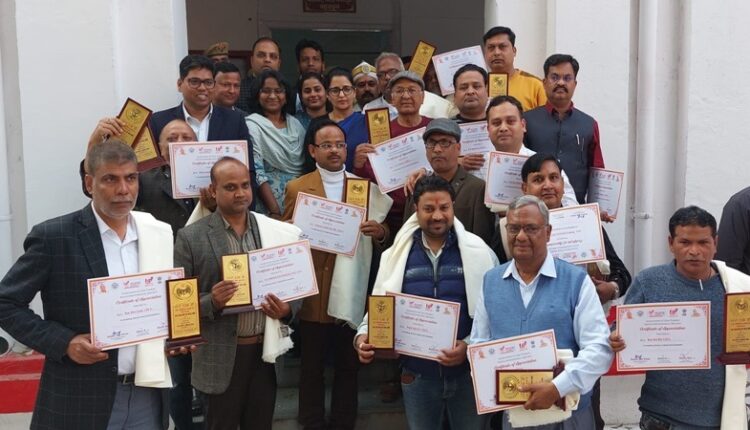 UP GBC 4.0: बहराइच में 2548.74 करोड़ का निवेश, 75 निवेशकों को मिला प्रमाण पत्र