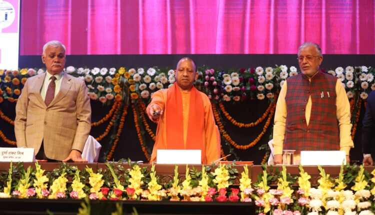 यूपी पुलिस के इन्फ्रास्ट्रक्चर डेवलपमेंट के लिए सीएम योगी ने की सौगातों की बारिश