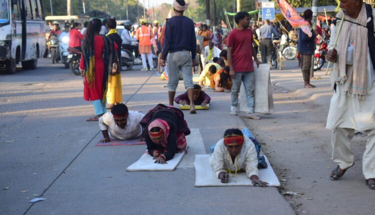 गंगा की तरह ही आप सभी को अपने मन को भी पवित्र बनाना है: करौली शंकर महादेव