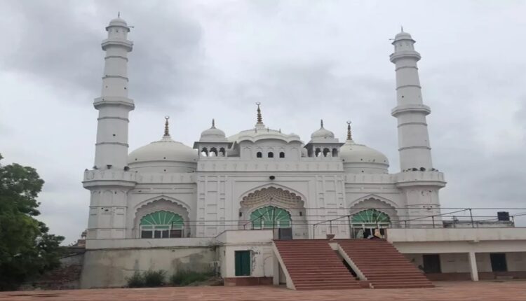 लखनऊ के लक्ष्मण टीले पर आया फैसला, हिंदू पक्ष का मुकदमा चलने योग्य