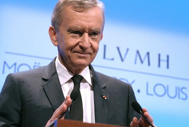 बर्नार्ड अर्नाल्ट बनें दुनिया के सबसे अमीर शख्स, जेफ बेजोस को पछाड़ा