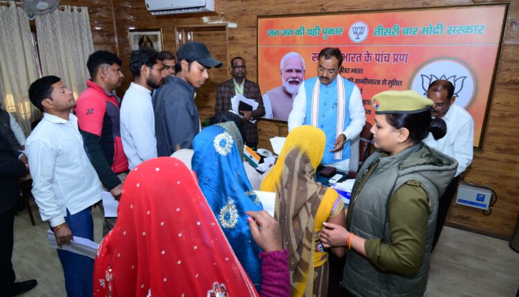 मनरेगा कन्वर्जेंस से कराये जा रहे कार्यों पर रखी जाये पैनी नजर: केशव प्रसाद मौर्य