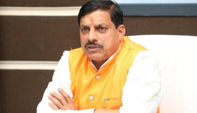 Ayodhya Ramlala: अपने मंत्रिमंडल संग अयोध्या पहुंच रहे सीएम मोहन यादव, करेंगे रामलला के दर्शन