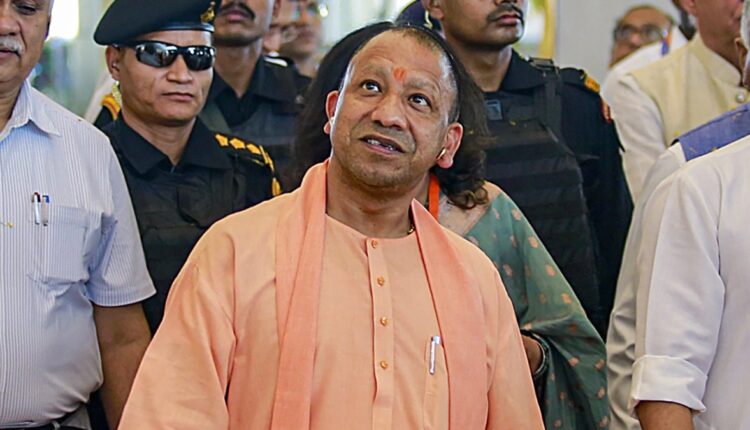 अपने स्वार्थ और परिवार के बाहर नहीं सोच सकते सपा, BSP और कांग्रेस: सीएम योगी