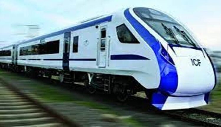 आज 10 नई Vande Bharat Trains को हरी झंडी दिखाएंगे पीएम मोदी