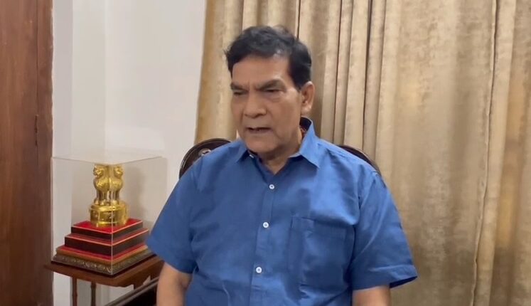 रामगोपाल के राम मंदिर बयान पर मंत्री एके शर्मा का पलटवार