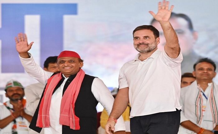 झांसी में अखिलेश-राहुल की जनसभा