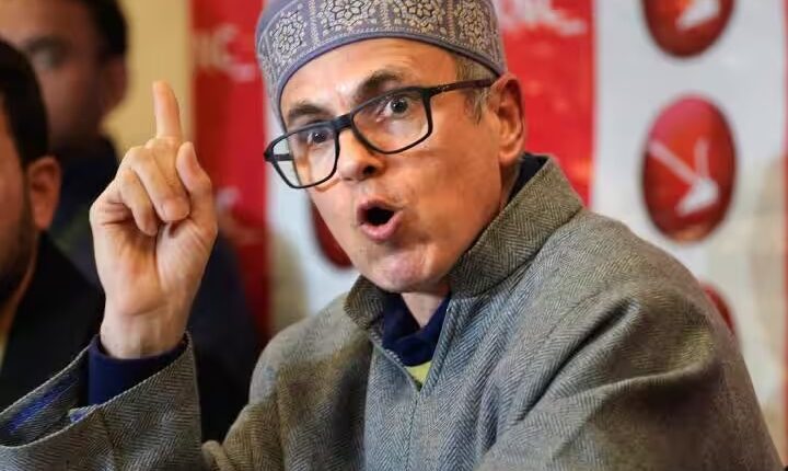 बीजेपी पर उमर अब्दुल्ला ने कसा तंज, कहा- उनके पास 400 नहीं, सिर्फ 240 सीटें हैं